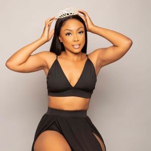 Meet your Posher, April